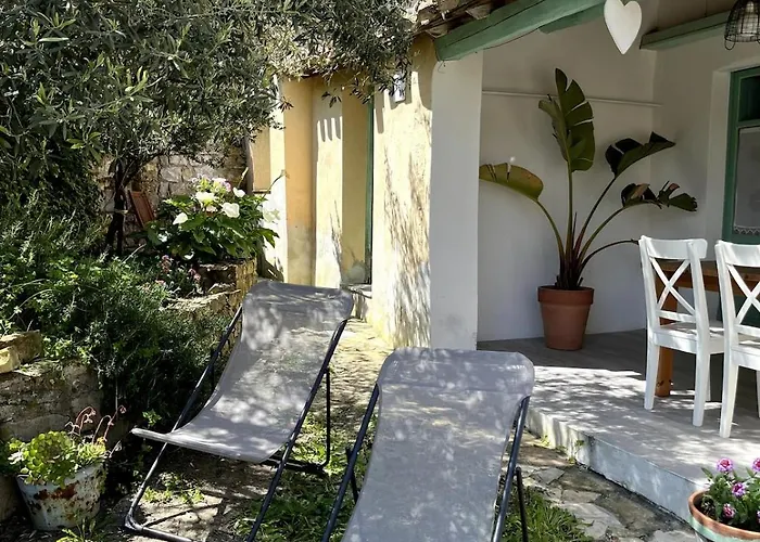 Encantadora Casa Sarda En El Centro Histórico De Con Patio Privado Y Tranquilidad